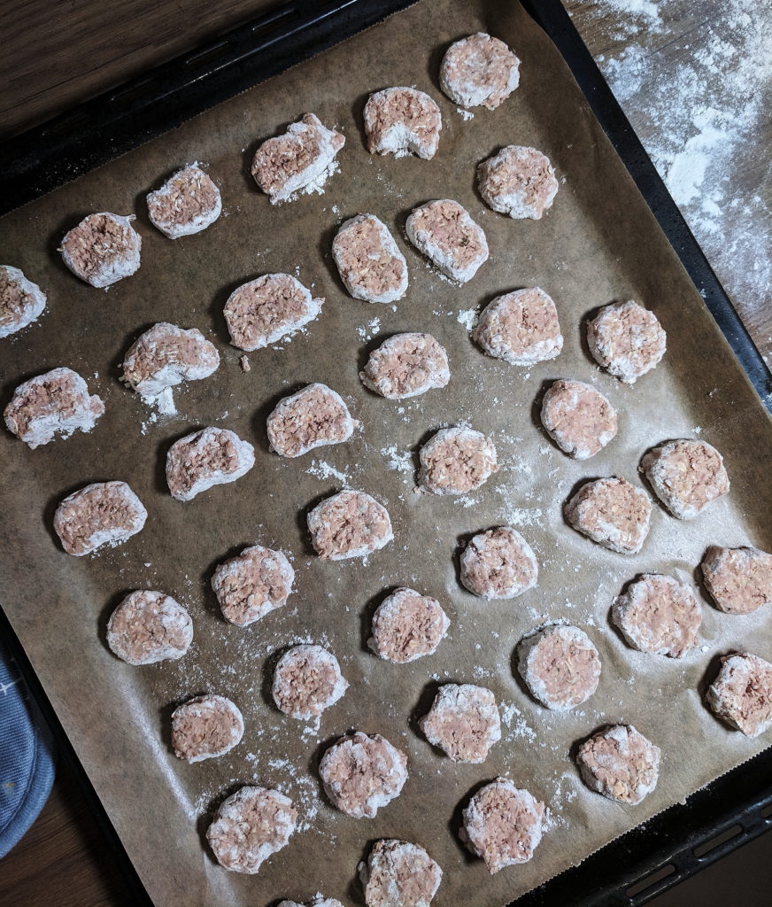 Fertige Leckerli auf dem Backblech